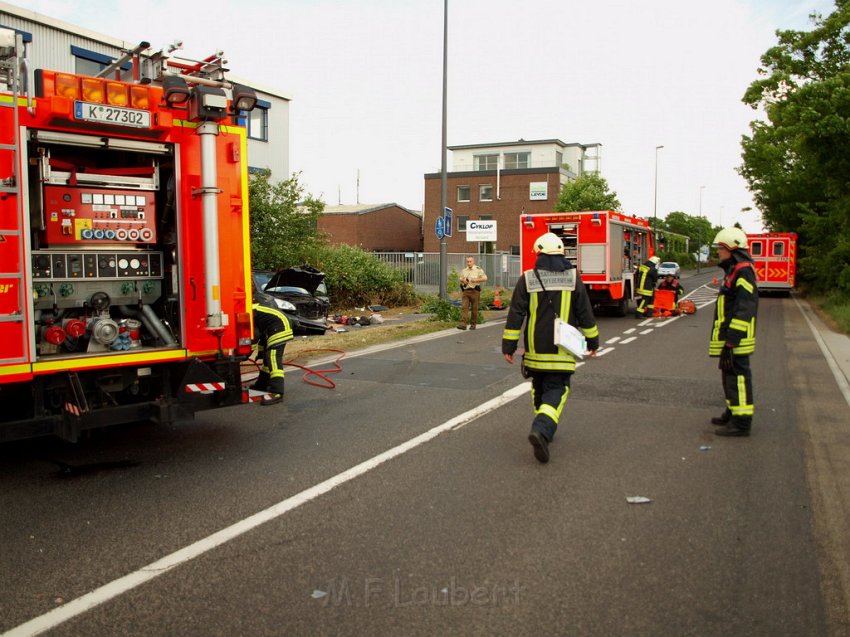 Schwerer VU Koeln Rodenkirchen Industriestr P131.JPG